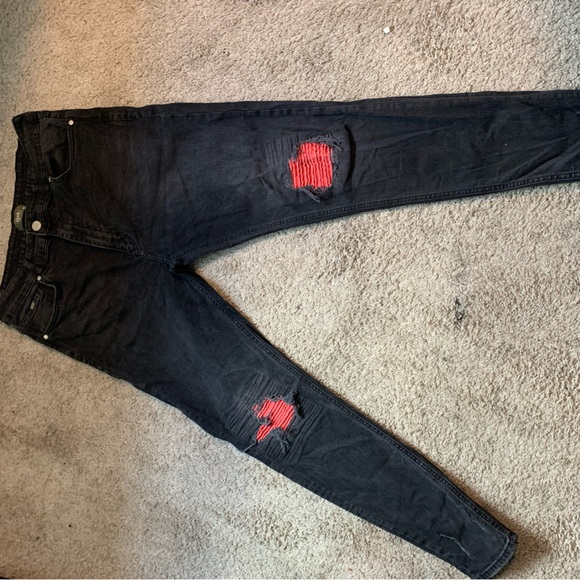 Black Denim skinny jeans W/ red distressed patchwork Amiri style - Picture 3 of 4